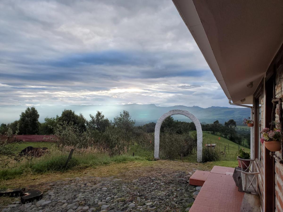 Balcon Al Cotopaxi Hosteria Sangolquí Εξωτερικό φωτογραφία